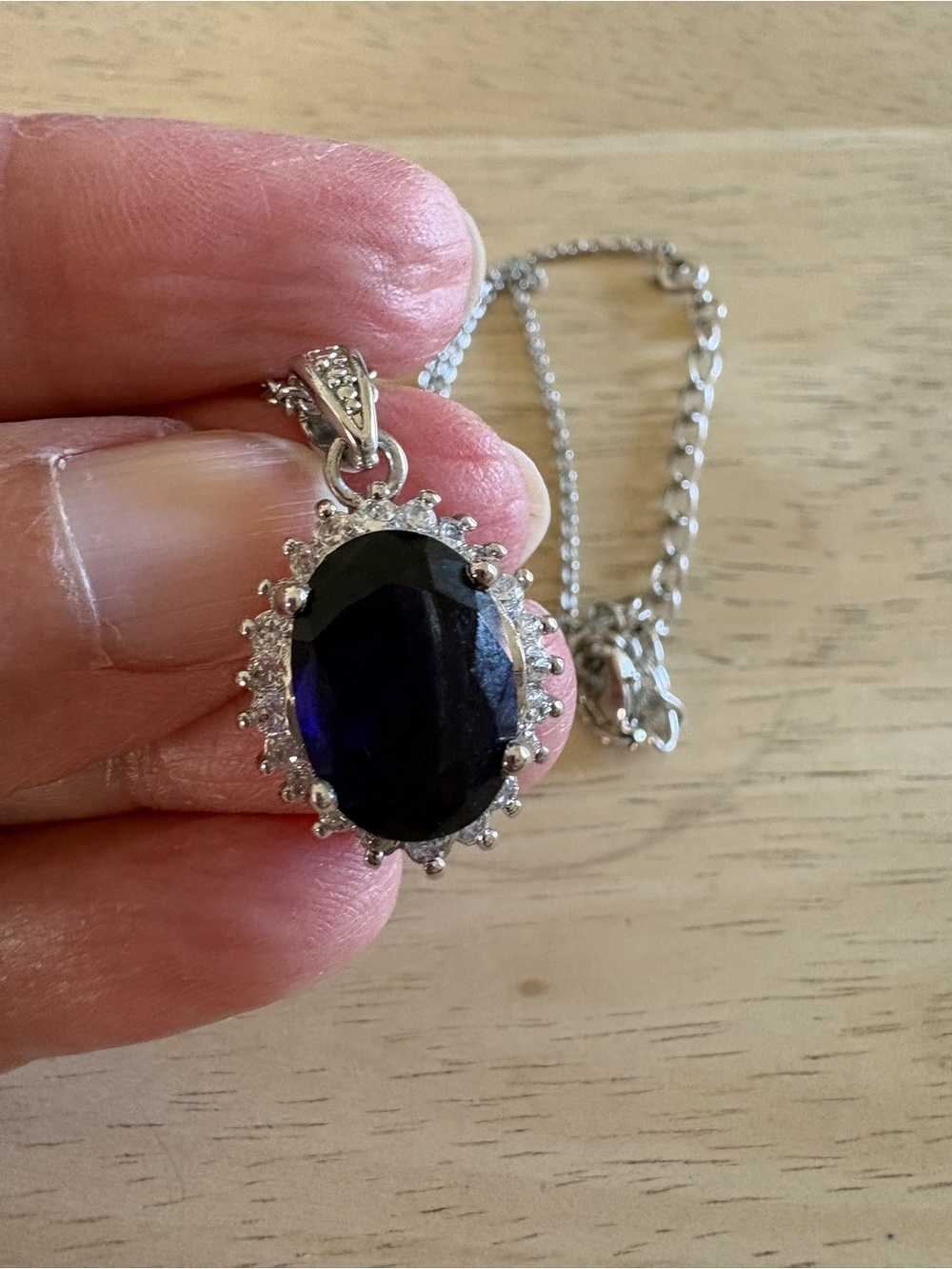 Avon Silver-Tone Deep Blue Oval Crystal Necklace and Ring Set - Picture 3 of 9